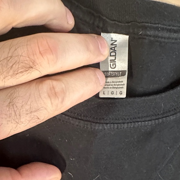 Gildan Classic Black T-Shirt - Picture 2 of 5